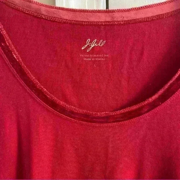 J Jill red velvet trimmed crewneck long sleeve basic tee. Large - Picture 6 of 6
